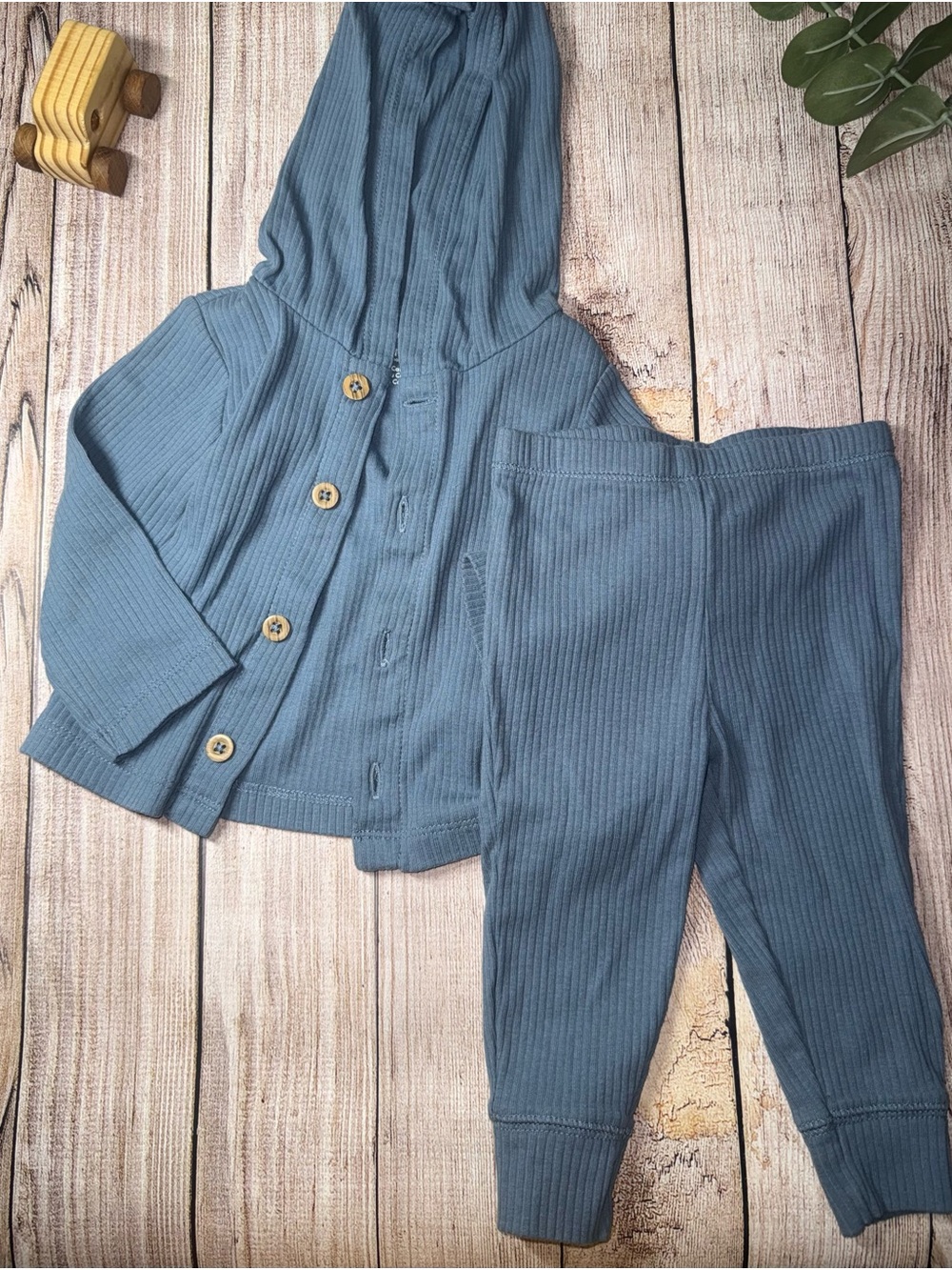 Carter’s | Matching Set - Picture 2 of 8
